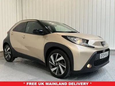Used Toyota Aygo X 72 HP (52 kW) 2024 Beige SUV