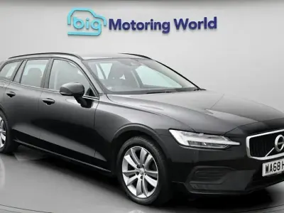 Begagnad Volvo V60 Momentum 190 HK (139 kW) 2018 Svart Kombi
