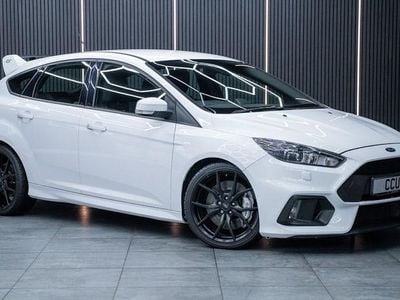 Used Ford Focus RS 350 HP (257 kW) 2017 White Hatchback