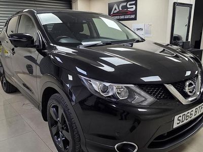 Used Nissan Qashqai N-Connecta 2016 Black SUV
