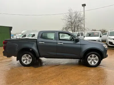 Used Isuzu D-Max 163 HP (119 kW) 2021 Grey Pickup
