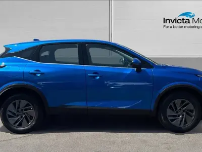 Used Nissan Qashqai Acenta Premium 140 HP (102 kW) 2023 Ink blue metallic SUV