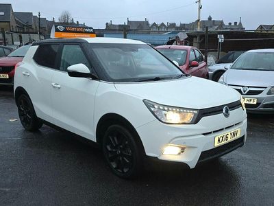 Used Ssangyong (KGM) Tivoli 128 HP (94 kW) 2016 White SUV