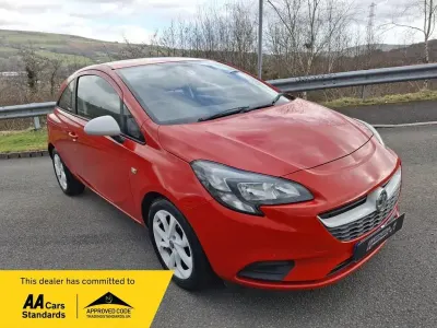 Begagnad Vauxhall Corsa 70 HK (51 kW) 2015 Röd Halvkombi