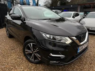 Used Nissan Qashqai N-Connecta 110 HP (80 kW) 2017 Black SUV