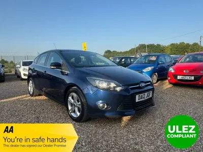 Used Ford Focus Zetec 125 HP (91 kW) 2012 Blue Hatchback
