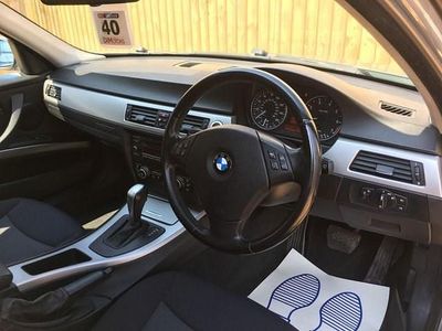 Used BMW 320 150 HP (110 kW) 2007 Green Estate