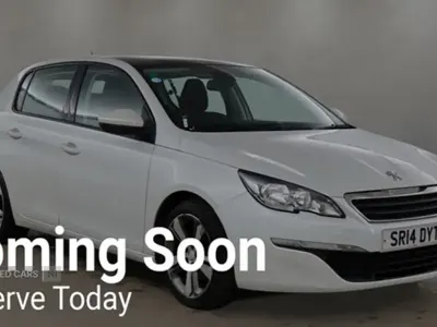 Used Peugeot 308 Active 115 HP (84 kW) 2014 White Hatchback