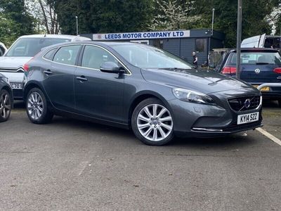 used Volvo V40 1.6 D2 SE LUX NAV 5d 113 BHP