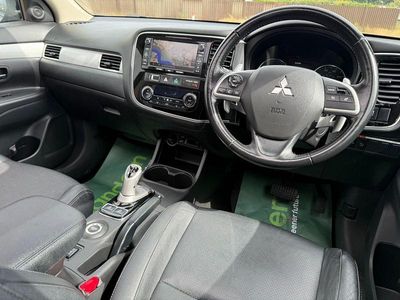 Mitsubishi Outlander P-HEV
