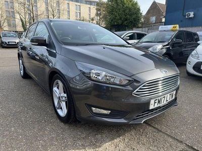 Used Ford Focus Zetec 125 HP (91 kW) 2017 Grey Hatchback