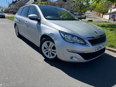 Gebraucht Peugeot 308 Active 130 PS (95 kW) 2014 Silber Kombi