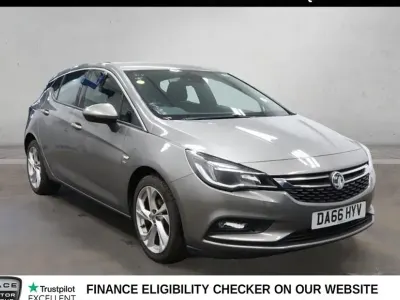 Used Vauxhall Astra SRi 147 HP (108 kW) 2016 Grey Hatchback