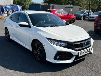 Used Honda Civic SR 126 HP (92 kW) 2019 White Hatchback