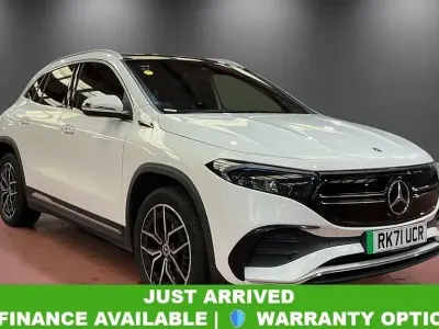Käytetty Mercedes EQA250 AMG line 139 kW (190 HP) 2021 Valkoinen Katumaasturi