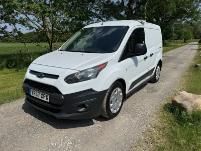 Usado Ford Transit Connect 100 CV (73 kW) 2017 Blanco Monovolumen