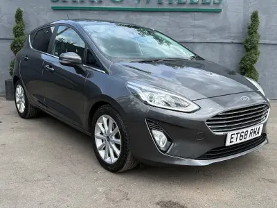 Used Ford Fiesta Titanium 101 HP (74 kW) 2018 Grey Hatchback