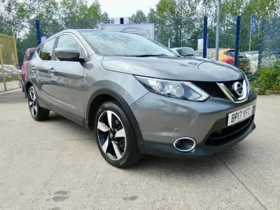 Used Nissan Qashqai N-Connecta 110 HP (80 kW) 2017 Grey SUV