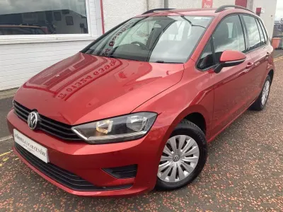 Used VW Golf Sportsvan S 108 HP (79 kW) 2015 Red MPV