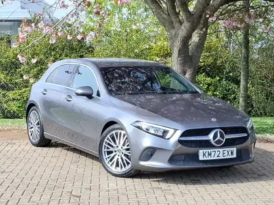 Usado Mercedes A180 Executive 136 HP (100 kW) 2022 Cinzento Coupé
