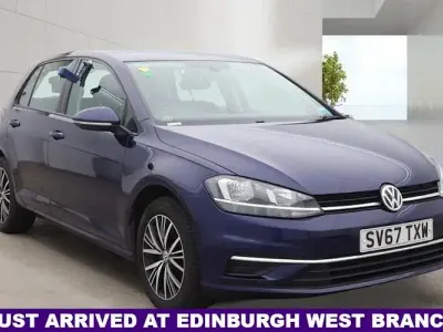 Used VW Golf VII SE 125 HP (91 kW) 2017 Blue Hatchback