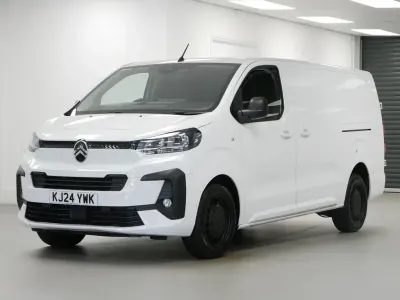 Used Citroën Dispatch 120 HP (88 kW) 2024 White MPV