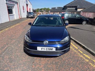 Used VW Golf VII SE 125 HP (91 kW) 2018 Blue Hatchback