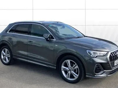 Usado Audi Q3 S-Line 150 HP (110 kW) 2023 SUV