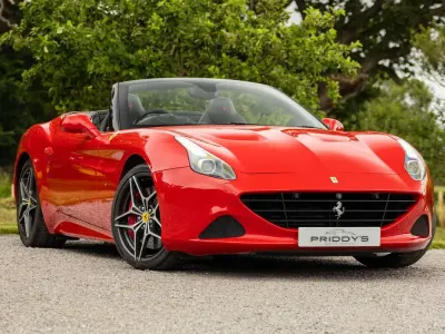 Used Ferrari California 552 HP (405 kW) 2015 Red Cabriolet