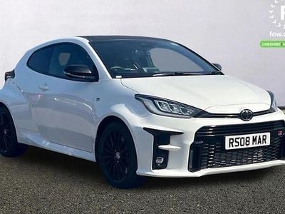 Used Toyota Yaris 272 HP (200 kW) 2021 White Hatchback