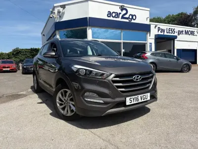 Usado Hyundai Tucson SE 116 HP (85 kW) 2016 Cinzento SUV