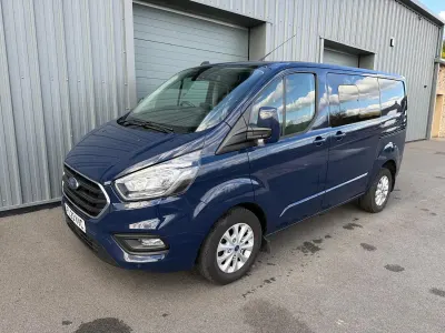 Käytetty Ford Transit Custom Limited 170 HP (125 kW) 2023 Sininen Van