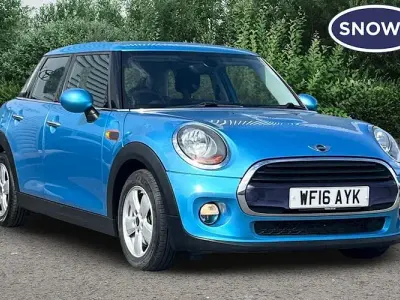 Used Mini Cooper Hatch 136 HP (100 kW) 2016 Blue Hatchback