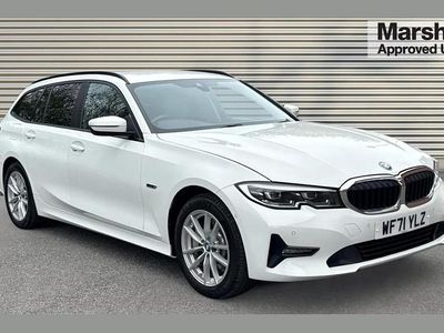 Used BMW 330e Comfort Edition 292 HP (214 kW) 2022 White Estate