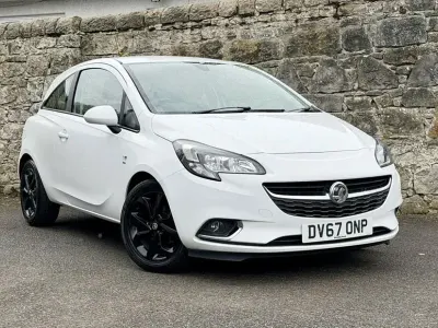 Begagnad Vauxhall Corsa SRi 75 HK (55 kW) 2017 Vit Halvkombi