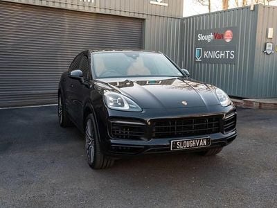 Used Porsche Cayenne 440 HP (323 kW) 2020 Black SUV
