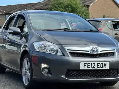 Used Toyota Auris Hybrid