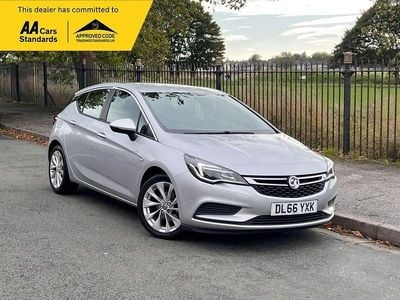 Silver Used 2016 Vauxhall Astra Design Edition Hatchback | £6,495 (Fair price)