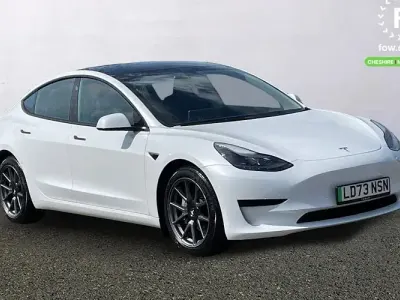 Used Tesla Model 3 Standard Range 180 kW (245 HP) 2023 White Sedan
