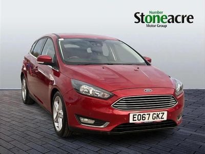 Used Ford Focus Titanium 150 HP (110 kW) 2017 Red Hatchback