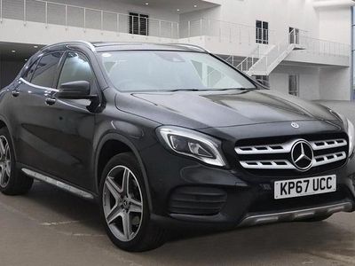 Mercedes GLA220