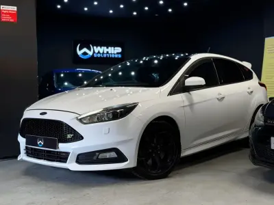 Used Ford Focus ST 185 HP (136 kW) 2017 White Hatchback