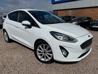 Used Ford Fiesta Titanium 100 HP (73 kW) 2018 White Hatchback