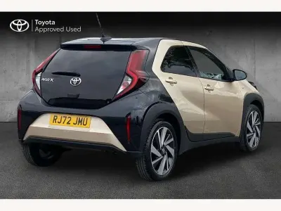 Used Toyota Aygo X 72 HP (52 kW) 2022 Beige SUV