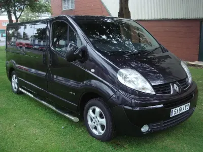 Used Renault Trafic 115 HP (84 kW) 2011 Black MPV