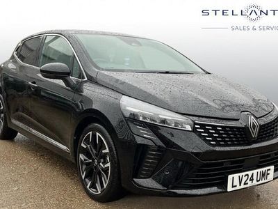 Used Renault Clio V Techno 143 HP (105 kW) 2024 Blue Hatchback