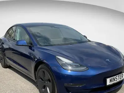 Używany Tesla Model 3 Long Range AWD 366 kW (498 KM) 2022 Niebieski Sedan/Limuzyna