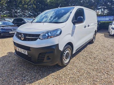 Used Vauxhall Vivaro S 100 HP (73 kW) 2023 White MPV