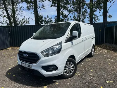 Used Ford Transit Custom Limited 130 HP (95 kW) 2021 White Van