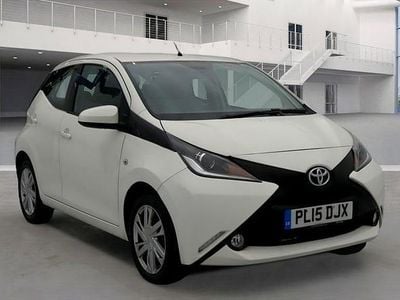 Used Toyota Aygo x-press 2015 White Hatchback